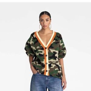 Camouflage V-Neck Cardigan